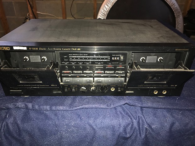 Teac dual cassette recorder duplicator model W-580R W-580R