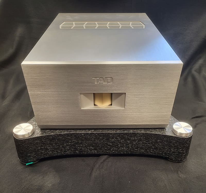 TAD Laboratories TAD-M700S-S Stereo Power Amplifier - Silver  			