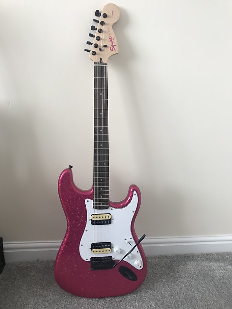 Pink sparkle stratocaster sales