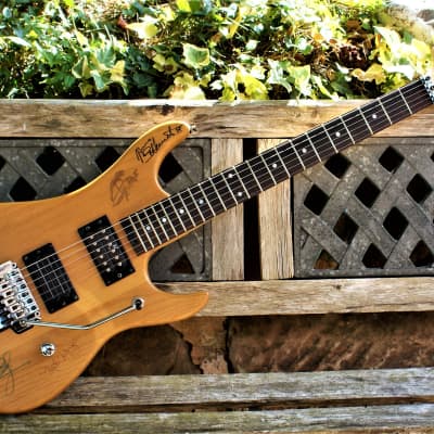 Circa 1993 Washburn N2 Nuno Bettencourt Signature | Reverb Canada