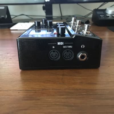 Line 6 HX Stomp with boss FS-7 footswitch | Reverb