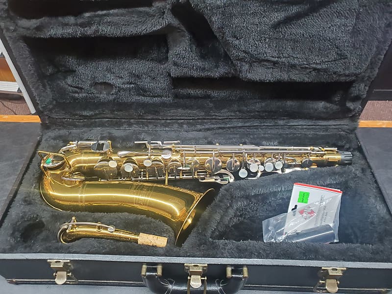 Selmer Bundy Student Alto Saxophone Reverb