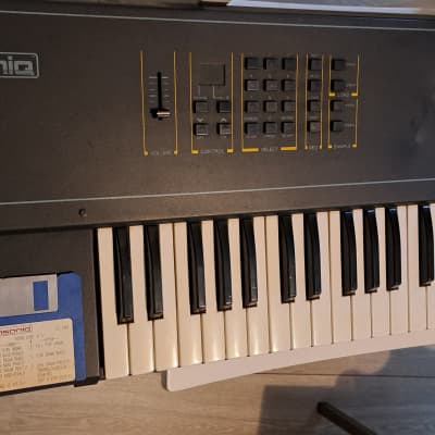 Ensoniq Mirage DSK-8 Digital Sampling Keyboard 1984 - Black