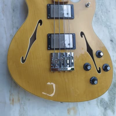 Starcaster bass deals