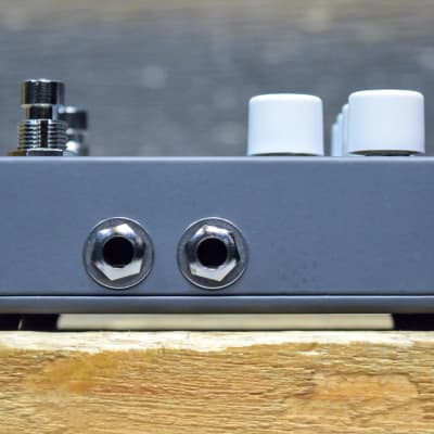 Electro-Harmonix Bass Mono Synth | Reverb Canada Electro-Harmonix Bass Mono Synth | Reverb Canada