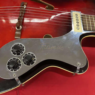 Framus 5/53-59 Archtop Guitar with Pickup Sunburst with Case image 5