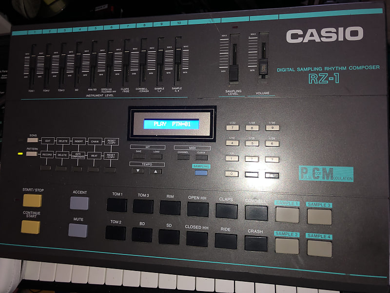 Casio RZ-1 80s sampling drum machine digital rhythm composer 12 bit rz1