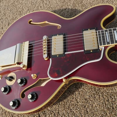 Video! 2021 Gibson Custom Shop Chuck Berry 70's ES-355 Aged - Wine Red for sale