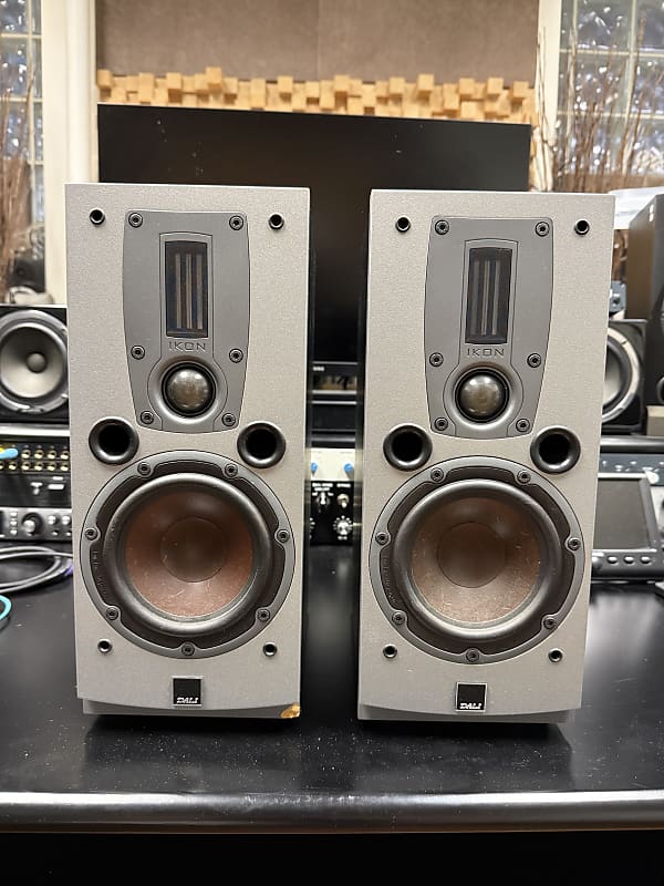 DALI - IKON 1 Speakers (Pair)