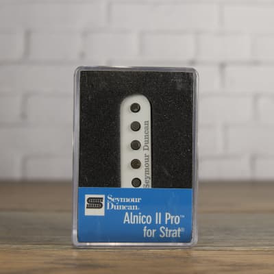 Seymour Duncan APS1L Alnico II Pro Staggered Strat RWRP Left-Handed 11204-01-RWRP-L image 1