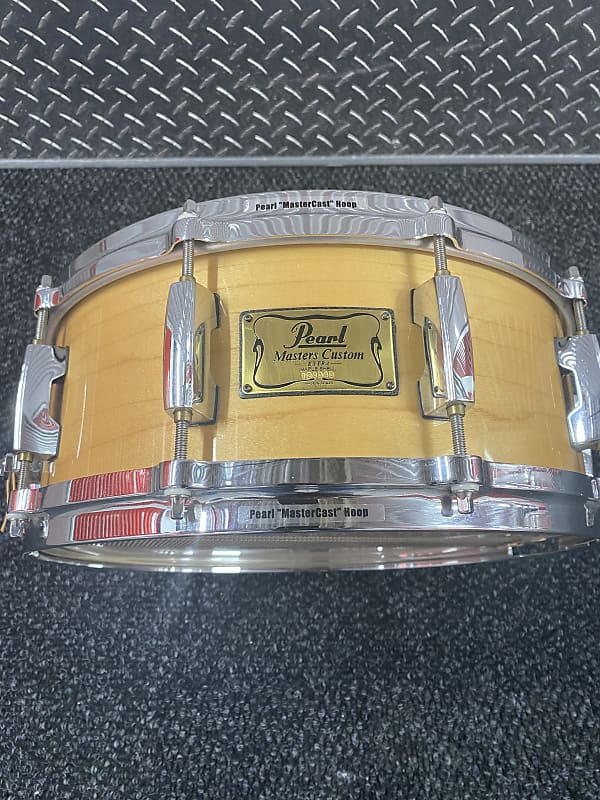 Pearl Masters Custom Plus 5.5”x14” exotic lacquer maple snare drum image 1