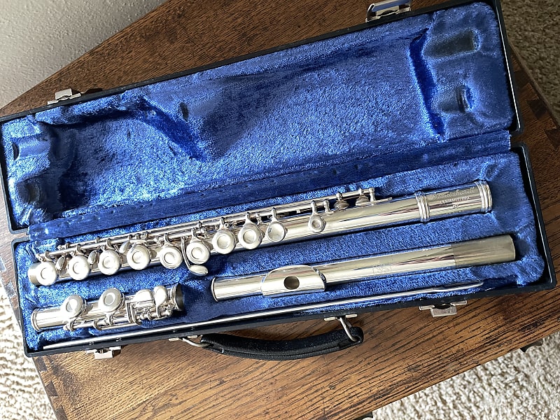Gemeinhardt M2 Student Flute Reverb