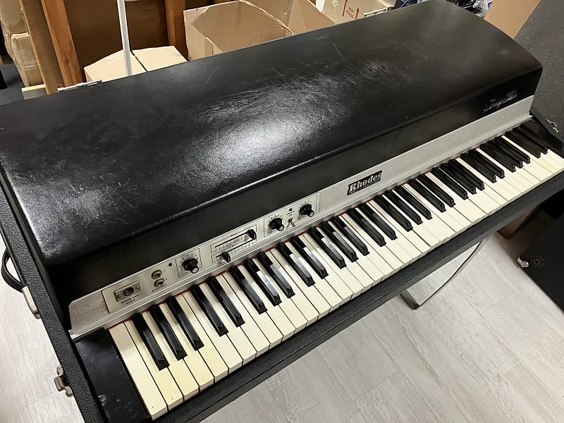 Rhodes MK1 Suitcase 73-Key Electric Piano 1978 - Black Rounded Top