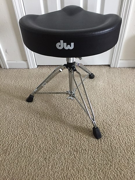 Dw sale tractor throne