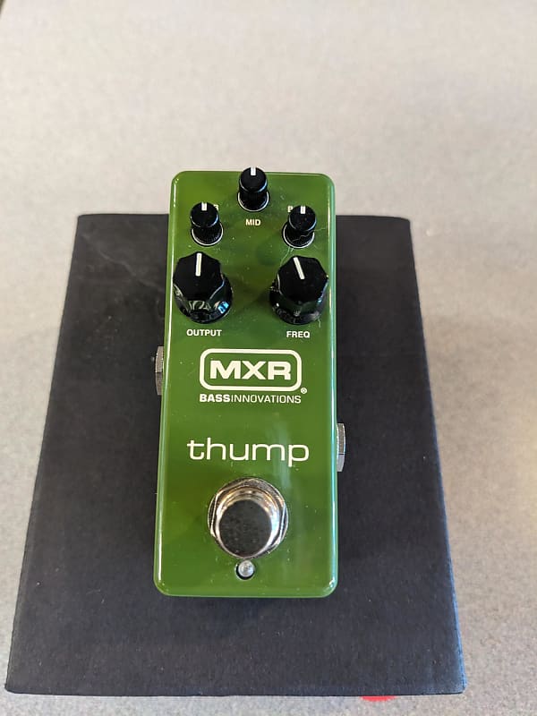 MXR M281 Thump Bass Preamp