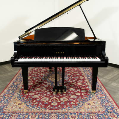 Yamaha 5'3" GH1 Grand Piano w/ Bench | Polished Ebony | SN: 5400071 image 2
