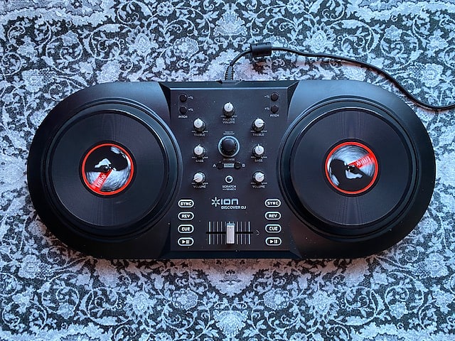 Ion Discover DJ | Reverb Canada