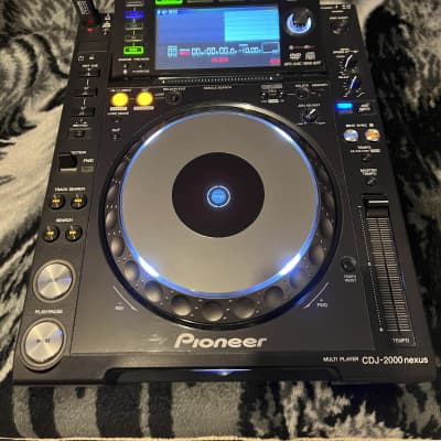 Pioneer CDJ-2000 Nexus Professional Media Player | Reverb