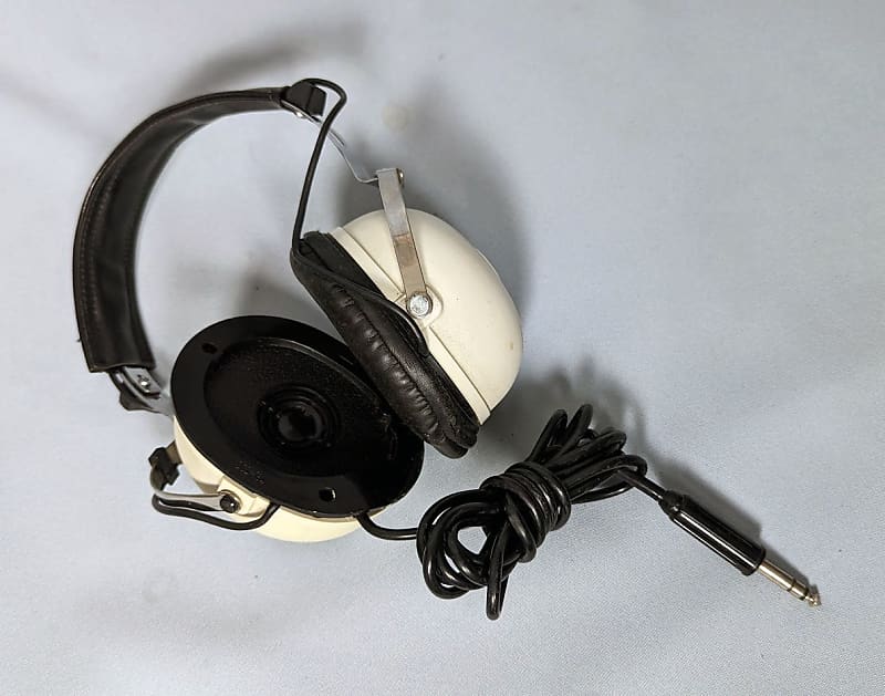 Pioneer SE-20A Stereo Headphones (1970-73) White image 1