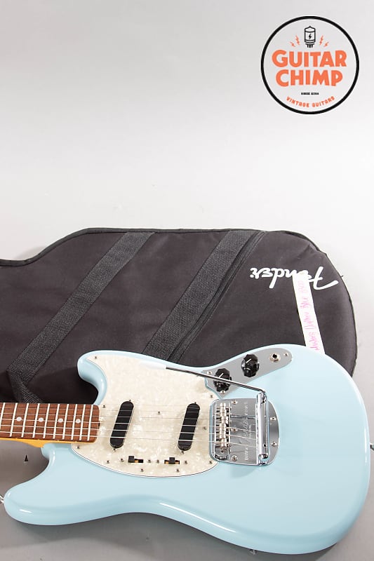 ギター Fender JAPAN MG65 MUSTANG Fender Japan Mustang MG65 Daphne Blue Electric Guitar