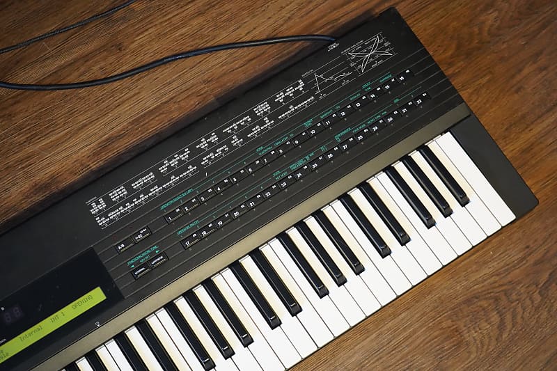 Yamaha DX7IID 61-Key 16-Voice Digital Synthesizer | Reverb