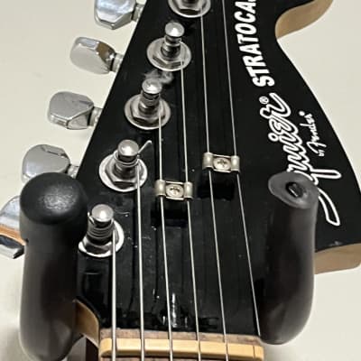 2006 Fender Stratocaster HSS Black & Chrome: Upgraded with Ibanez & Seymour Duncan Pickups image 5
