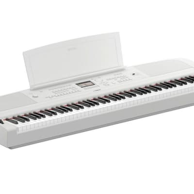 Yamaha DGX-670 88-Key Graded Hammer Standard Portable Grand Piano White