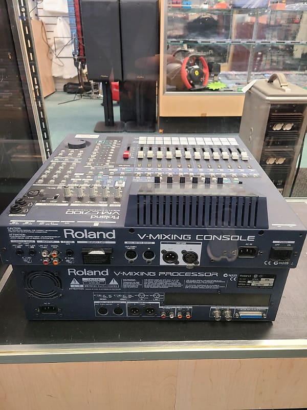 Roland VM-C7100 & VM-7200