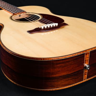 Bourgeois OM DB Signature Deluxe Madagascar Rosewood and Italian Spruce Aged Tone Custom with Pickup Used (2023) image 13