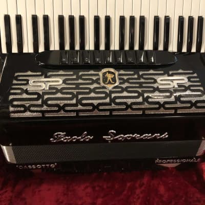 Accordion Paolo Soprani Cassotto 9 Register 4 choirs with case image 6