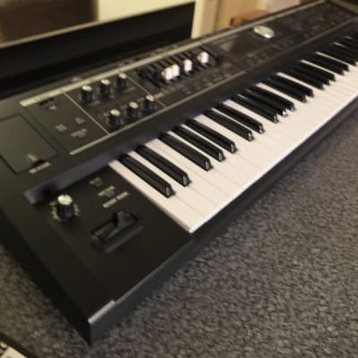 Roland Roland VR-09B V-Combo Organ Piano & Synth Keyboard 2020s - Black