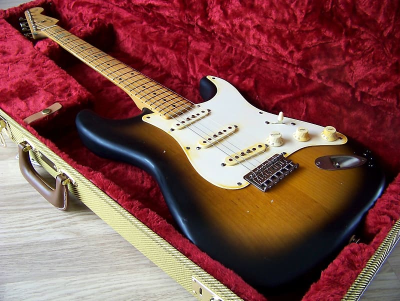 Eric clapton 1954 deals stratocaster