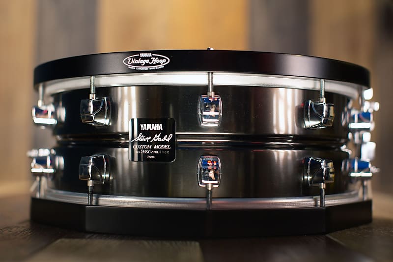 YAMAHA 14 X 5 STEVE GADD SIGNATURE STEEL SNARE DRUM (SD-255SG