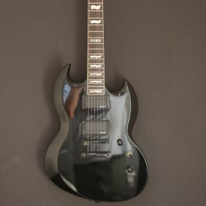ESP LTD Viper 301 w/EMG's  Black image 2