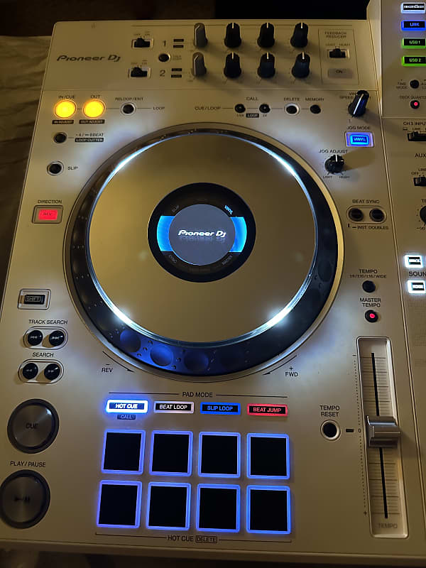 RARE! XDJ-XZ w/ original box WHITE Pioneer DJ turntable all