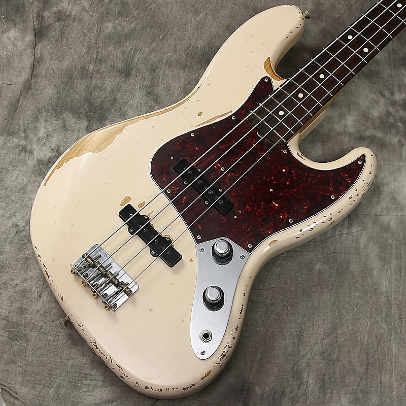 Fender Mexico Flea Jazz Bass Shell Pink - Free Shipping*