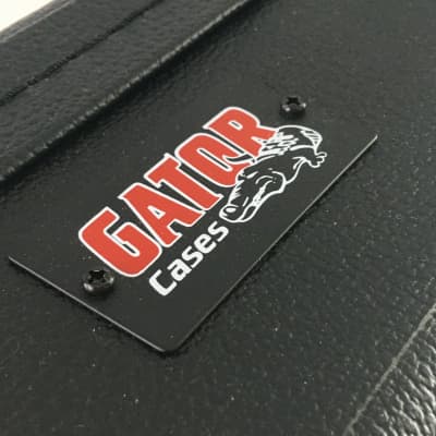 Gator Cases HardShell Wood Case 3/4-Size Acoustic Guitar Hard Case Black Tolex image 13