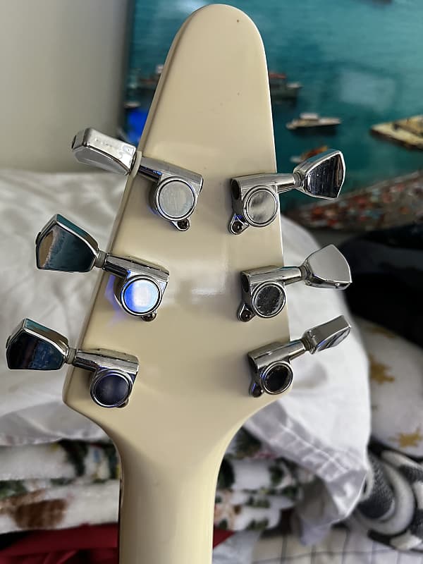 Maison Flying V Classic white | Reverb Maison Flying V Classic white | Reverb
