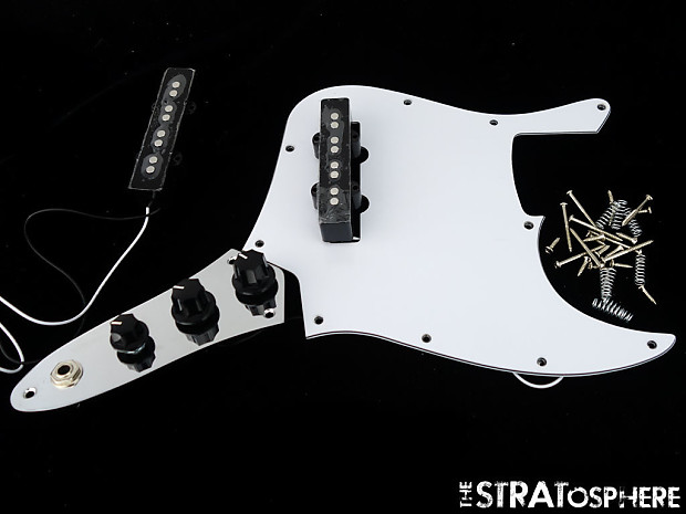 Squier affinity jazz bass pickguard deals