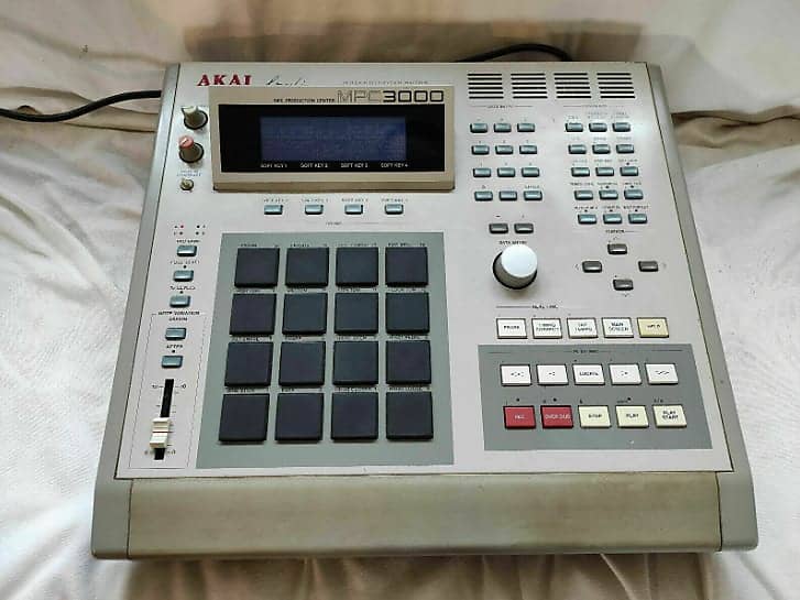 Akai Akai MPC3000 | Reverb