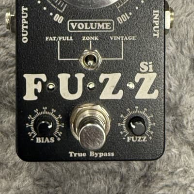 Reverb.com listing, price, conditions, and images for king-tone-minifuzz-si