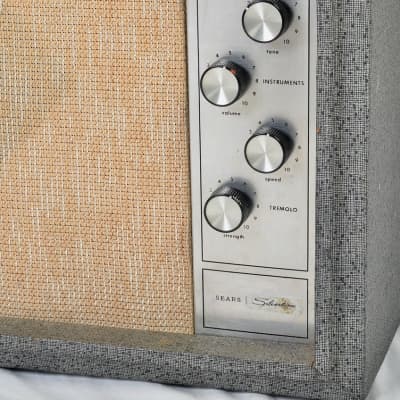 Silvertone Model 1482 5-Watt 1x12 Guitar Combo 1960s - Black image 6