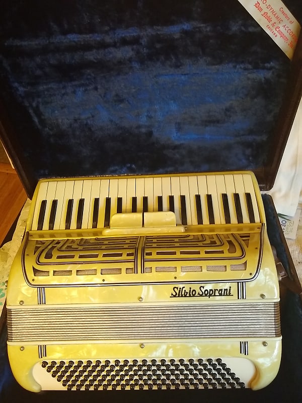 Silvio Soprani 120 Bass Accordion 1960's Cream Mother of | Reverb