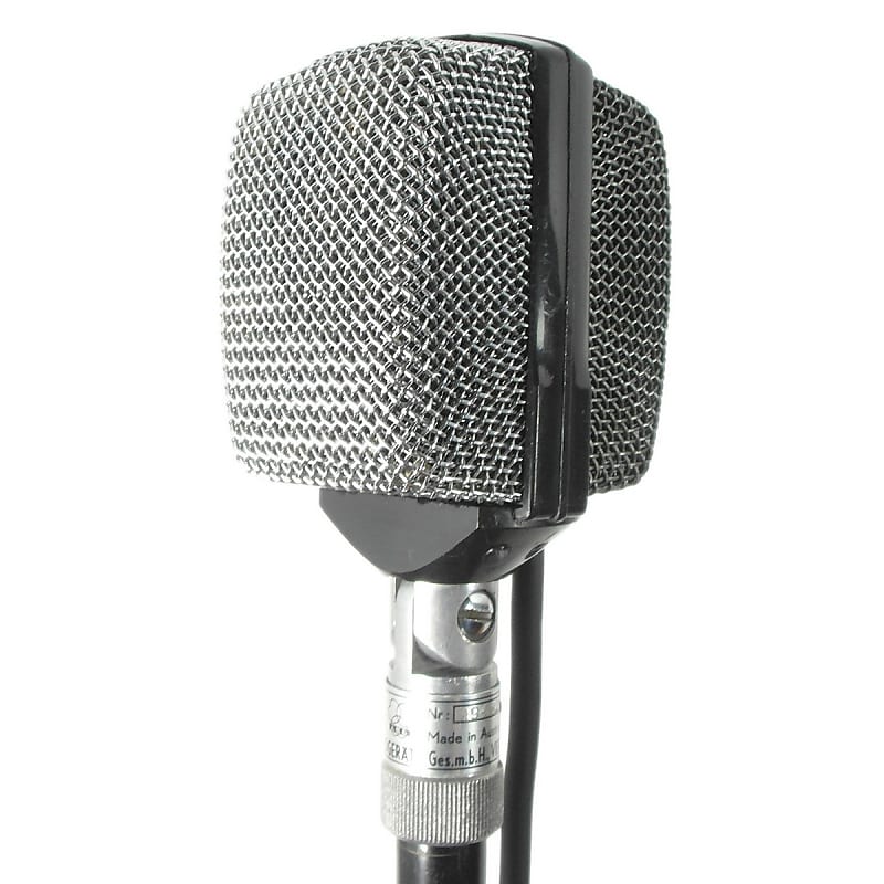 AKG D12 Cardioid Dynamic Microphone | Reverb Canada