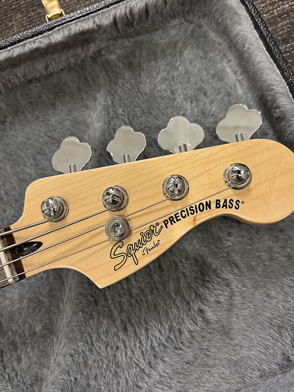 Squier Affinity Precision Bass PJ | Reverb Canada
