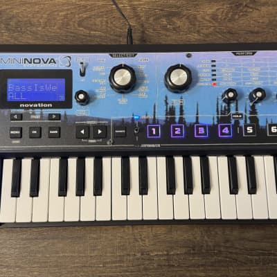 Novation MiniNova 37-Key 18-Voice Synthesizer