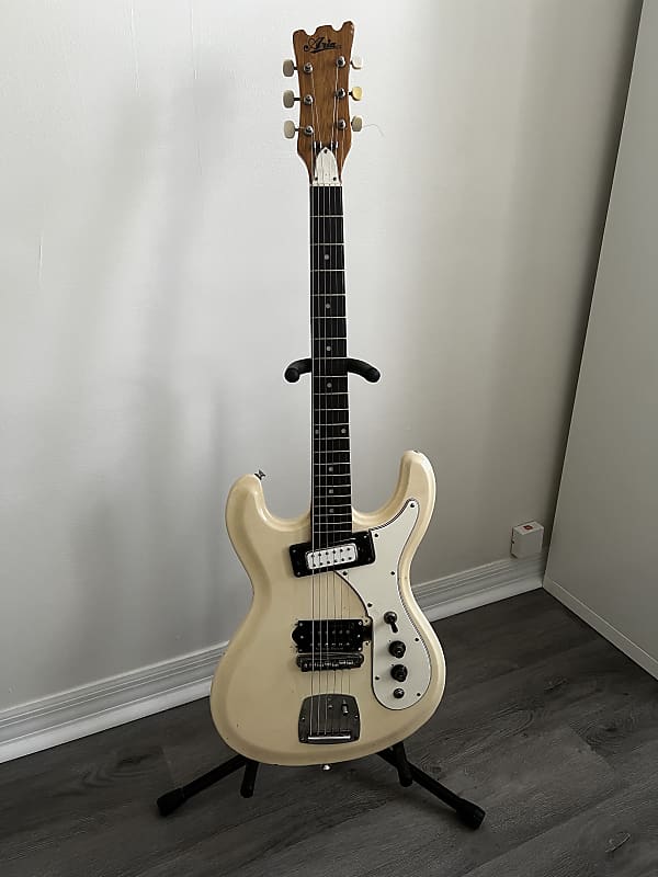 Univox Aria Diamond Hi-Flier Phase ll 1970 - Kurt Cobain Univox Aria Diamond Hi-Flier Phase ll 1970 - Kurt Cobain