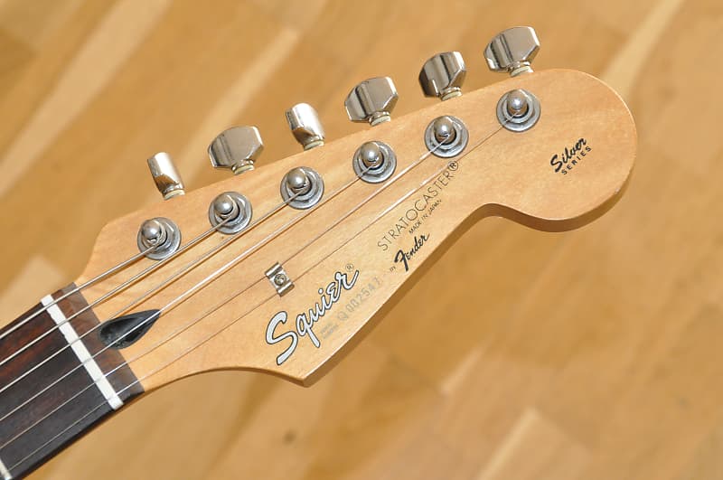 ☆Squier by Fender ☆made in JAPAN Ｏシリアル :フジゲン製 silver