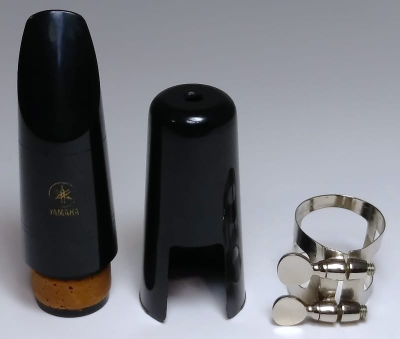 Yamaha  4C Clarinet Mouthpiece w/ Cap and Ligature image 1