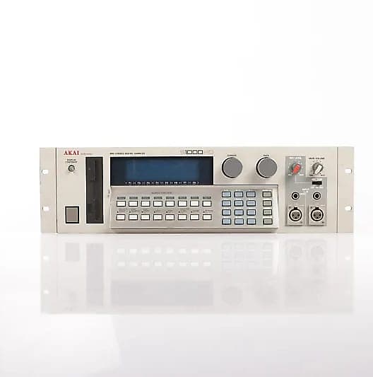 Akai S1000HD MIDI Stereo Digital Synthesizer image 1
